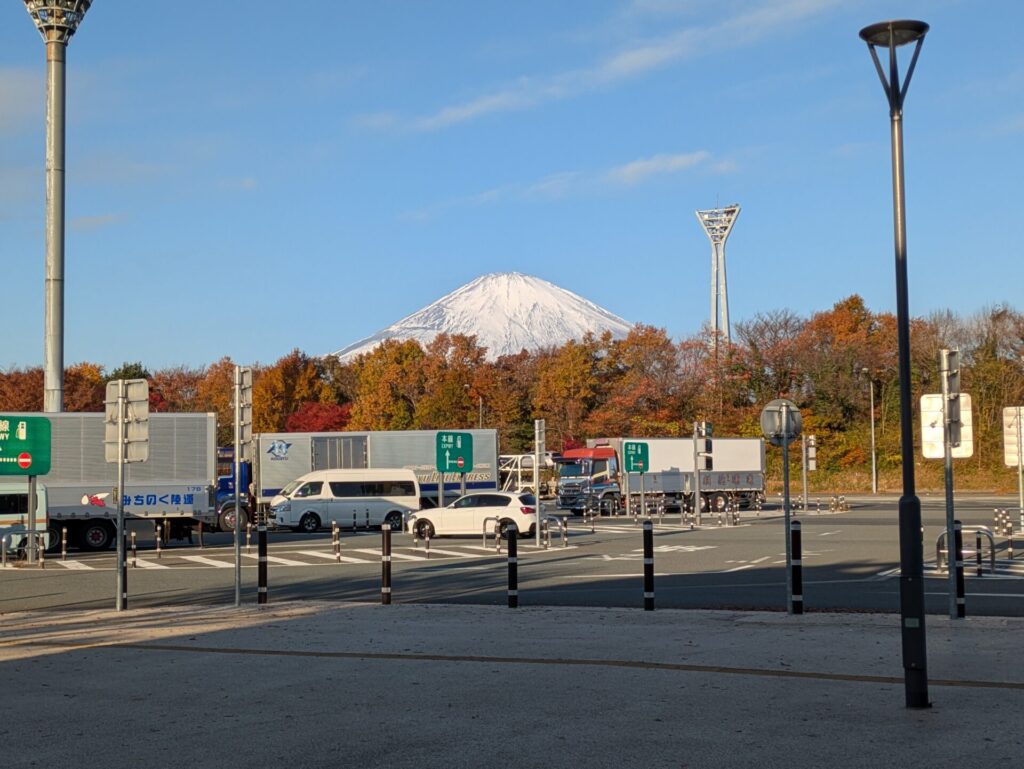 足柄SAから見える富士山